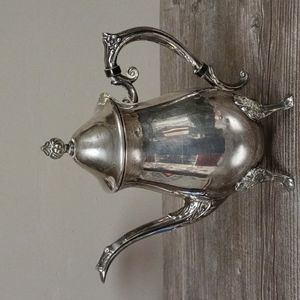 VTG Leonard Silver Tea Pot